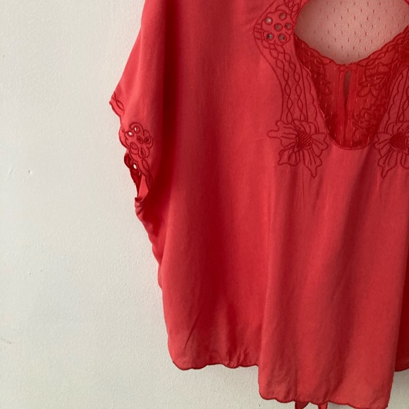 Jun & Ivy Coral Eyelet Blouse NWT Valentine’s Worthy - Picture 10 of 12